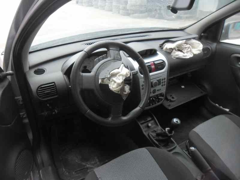 opel corsa c del año 2006