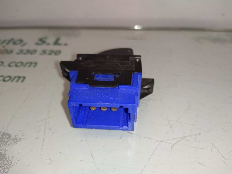 Recambio de mando elevalunas delantero izquierdo para renault laguna (b56) 1.9 dci rt referencia OEM IAM 700417487  