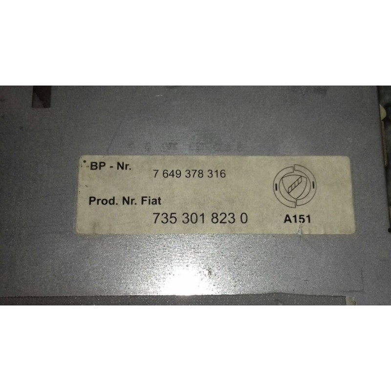 Recambio de sistema audio / radio cd para alfa romeo 147 (190) 1.6 t.spark eco distinctive referencia OEM IAM 7649378316 7353018