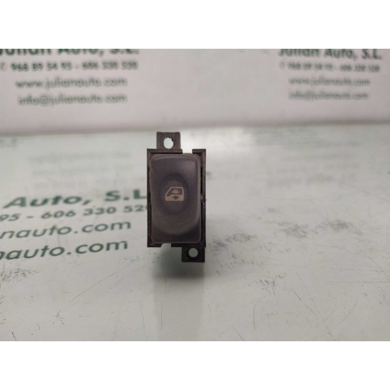 Recambio de mando elevalunas delantero izquierdo para renault laguna (b56) 1.9 dci rt referencia OEM IAM 7700417484B  5 PINES