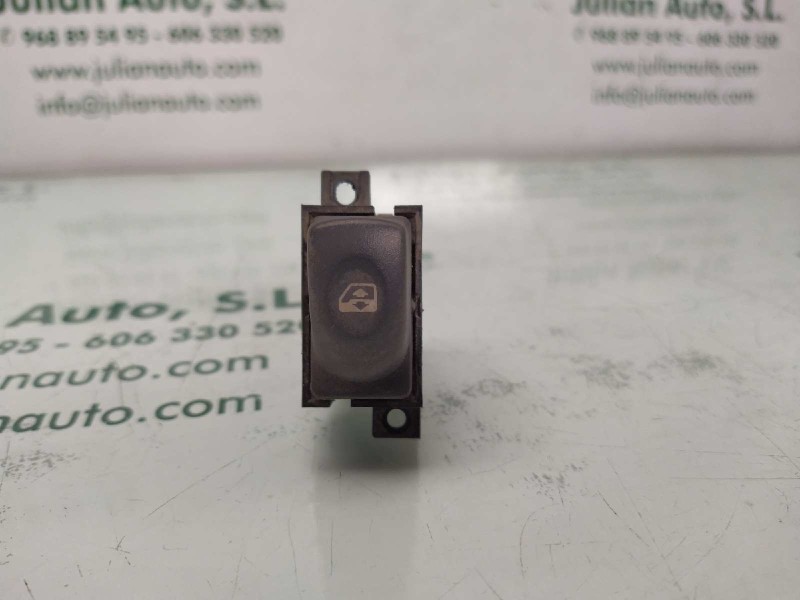 Recambio de mando elevalunas delantero izquierdo para renault laguna (b56) 1.9 dci rt referencia OEM IAM 7700417484B  5 PINES