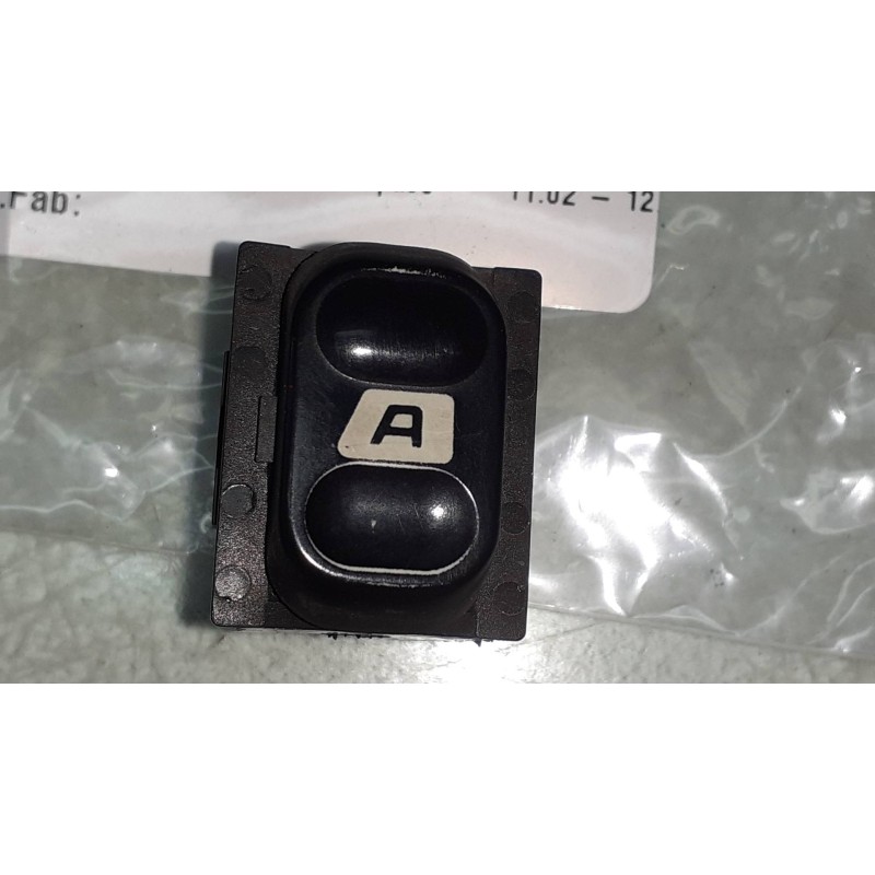 Recambio de mando elevalunas delantero izquierdo para peugeot partner (s2) combiespace referencia OEM IAM   CONECTOR 5 PINES