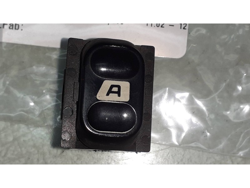 Recambio de mando elevalunas delantero izquierdo para peugeot partner (s2) combiespace referencia OEM IAM   CONECTOR 5 PINES