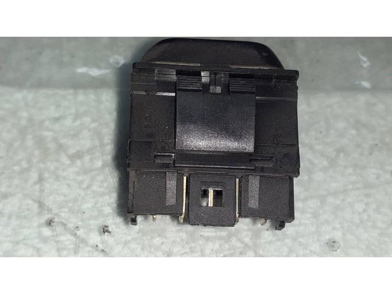 Recambio de mando elevalunas delantero izquierdo para peugeot partner (s2) combiespace referencia OEM IAM   CONECTOR 5 PINES