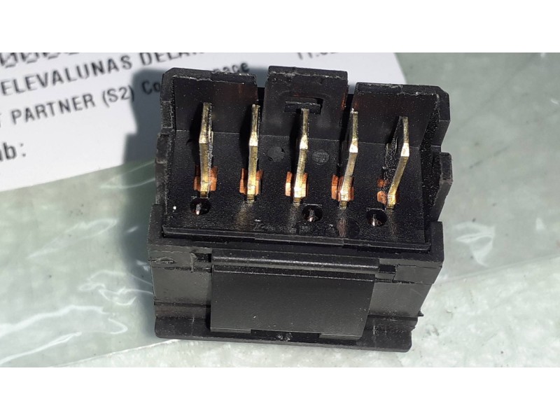 Recambio de mando elevalunas delantero izquierdo para peugeot partner (s2) combiespace referencia OEM IAM   CONECTOR 5 PINES