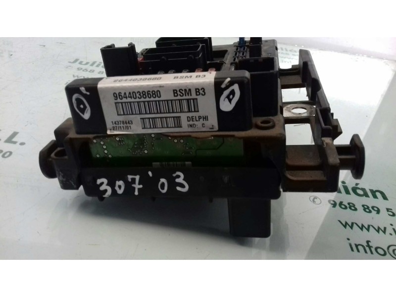 Recambio de caja reles / fusibles para peugeot 307 (s1) xt referencia OEM IAM 9644038680 BSM B3 DELPHI