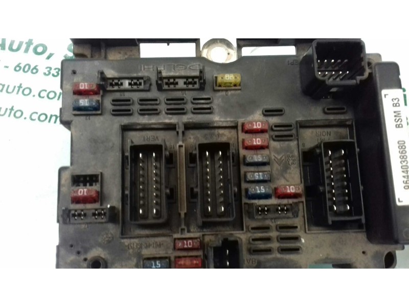 Recambio de caja reles / fusibles para peugeot 307 (s1) xt referencia OEM IAM 9644038680 BSM B3 DELPHI