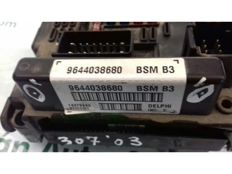 Recambio de caja reles / fusibles para peugeot 307 (s1) xt referencia OEM IAM 9644038680 BSM B3 DELPHI