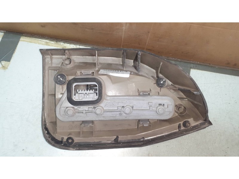 Recambio de piloto trasero izquierdo para opel zafira a blue line referencia OEM IAM 62280  YORKA