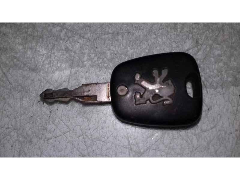 Recambio de centralita motor uce para peugeot 206 berlina xt referencia OEM IAM 0281011188 9650584680 KIT - BOSCH