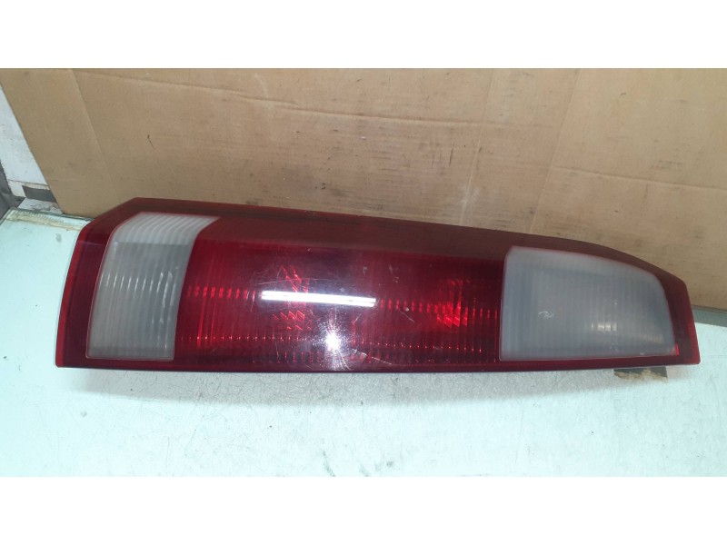 Recambio de piloto trasero izquierdo para opel meriva blue line referencia OEM IAM   VALEO