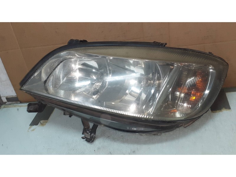 Recambio de faro izquierdo para opel zafira a blue line referencia OEM IAM 89100054  