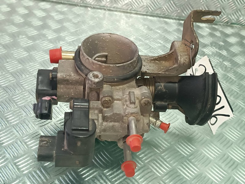 Recambio de caja mariposa para toyota yaris (ncp1/nlp1/scp1) 1.3 expo referencia OEM IAM 1894520D010 DENSO 1368001702