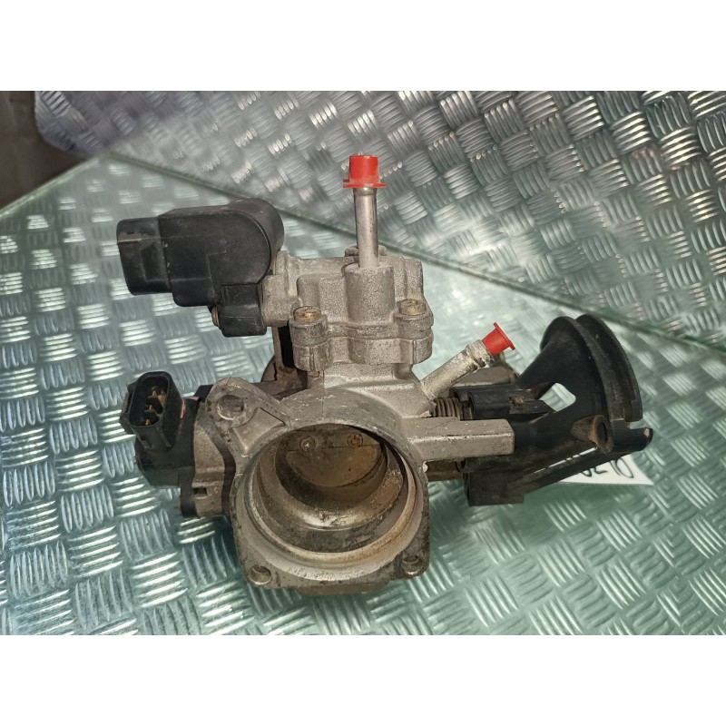 Recambio de caja mariposa para toyota yaris (ncp1/nlp1/scp1) 1.3 expo referencia OEM IAM 1894520D010 DENSO 1368001702