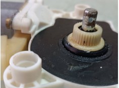 Recambio de motor elevalunas delantero izquierdo para mercedes-benz clase e (w211) berlina e 500 (211.070) referencia OEM IAM A2 2