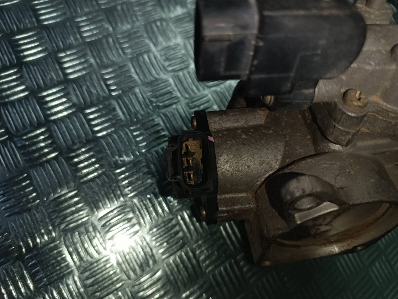 Recambio de caja mariposa para toyota yaris (ncp1/nlp1/scp1) 1.3 expo referencia OEM IAM 1894520D010 DENSO 1368001702