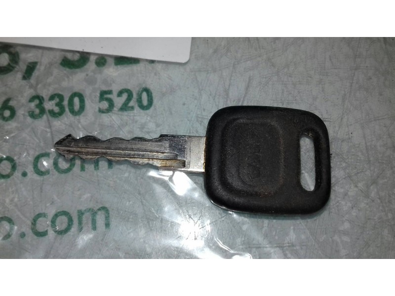 Recambio de tapon combustible para seat cordoba berlina (6k2) clx referencia OEM IAM 191201553  CON LLAVE