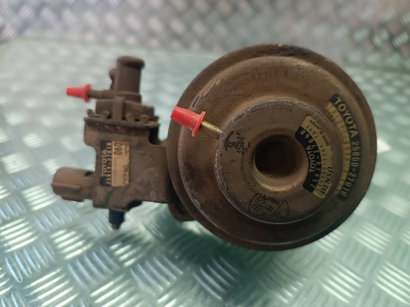 Recambio de valvula egr para toyota avensis (t27) executive referencia OEM IAM 2580027010 2562027060 DENSO