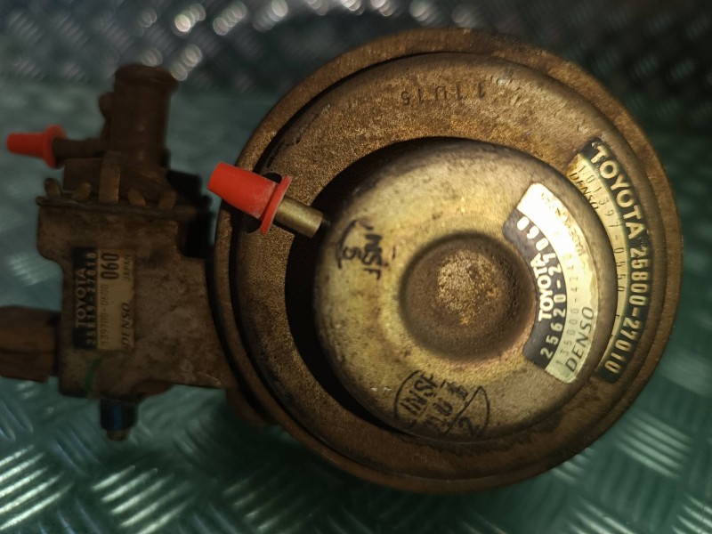 Recambio de valvula egr para toyota avensis (t27) executive referencia OEM IAM 2580027010 2562027060 DENSO