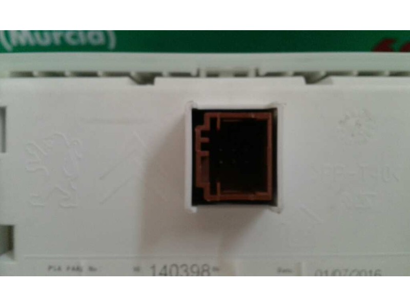 Recambio de cuadro instrumentos para peugeot 208 active referencia OEM IAM 9814696380 140398 