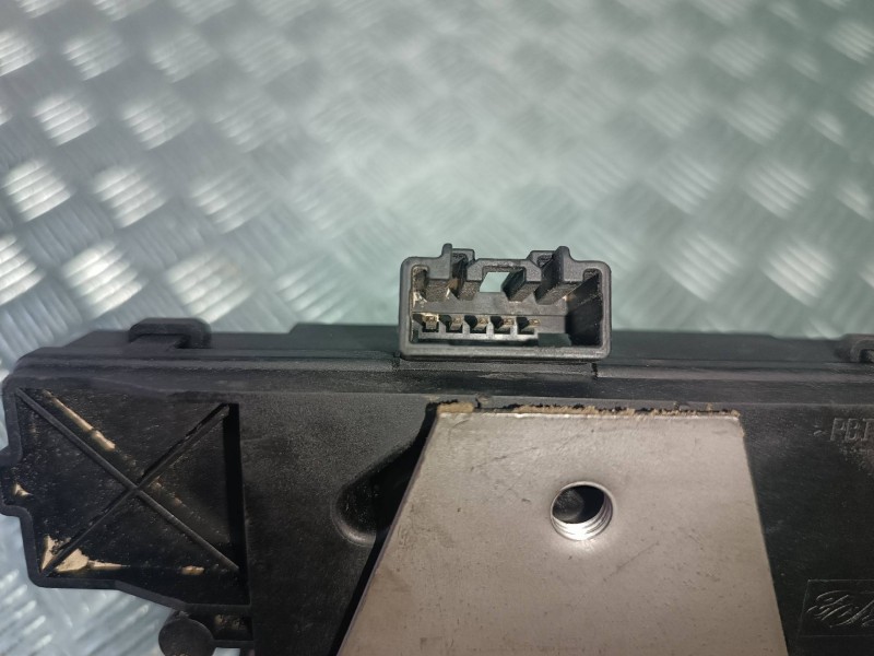 Recambio de cerradura maletero / porton para ford focus berlina (cap) ghia referencia OEM IAM 3M51R442A66AP 01041111905 FOMOCO