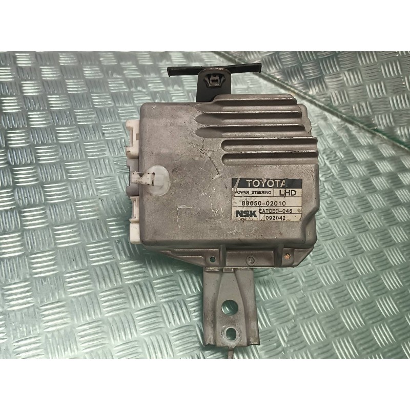 Recambio de modulo electronico para toyota corolla (e12) 2.0 d-4d linea luna berlina referencia OEM IAM 8965002010 EATCEC046 DIR