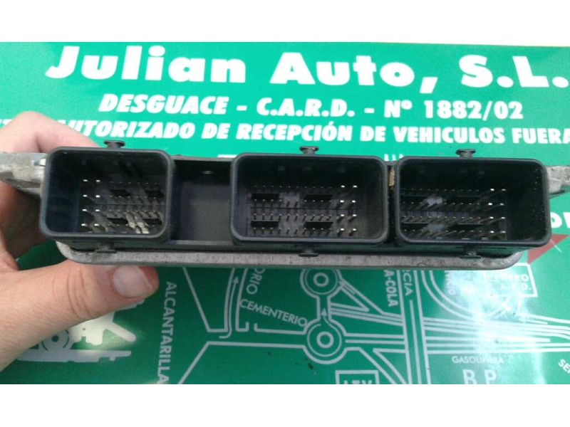 Recambio de centralita motor uce para dacia sandero ambiance referencia OEM IAM 237103317R 237102071R VALEO