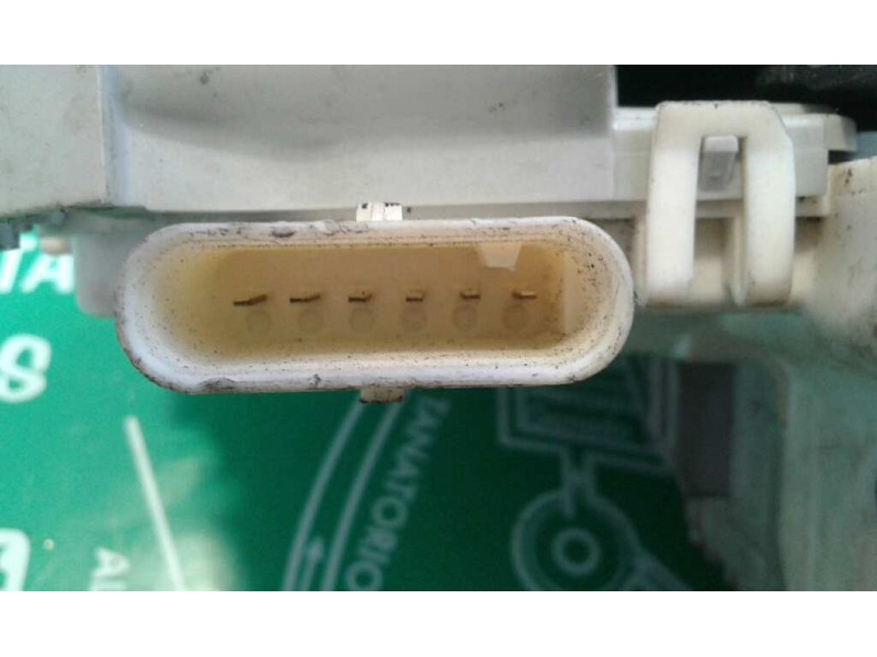 Recambio de cerradura puerta delantera derecha para audi a1 sportback (8xa) ambition referencia OEM IAM 8X1837016 6 PINES BLANCO