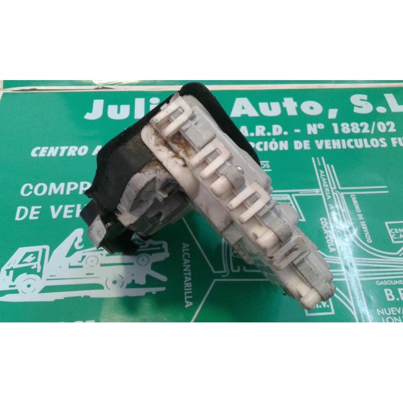 Recambio de cerradura puerta delantera derecha para audi a1 sportback (8xa) ambition referencia OEM IAM 8X1837016 6 PINES BLANCO