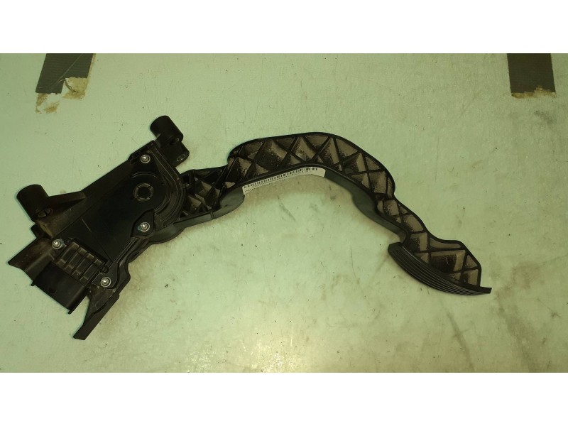 Recambio de potenciometro pedal para fiat stilo (192) 1.4 sting referencia OEM IAM 517856400 0280755052 BOSCH