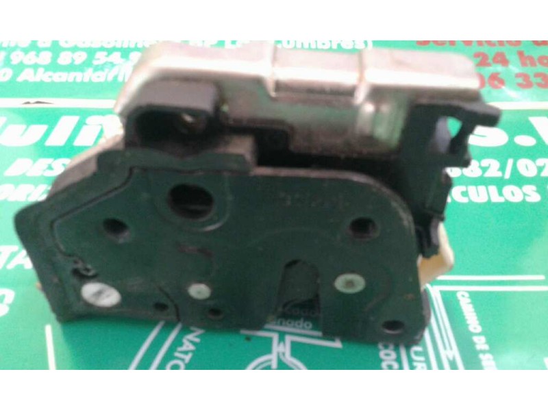 Recambio de cerradura puerta trasera derecha para audi a1 sportback (8xa) ambition referencia OEM IAM 8X0839016 6 PINES BLANCO