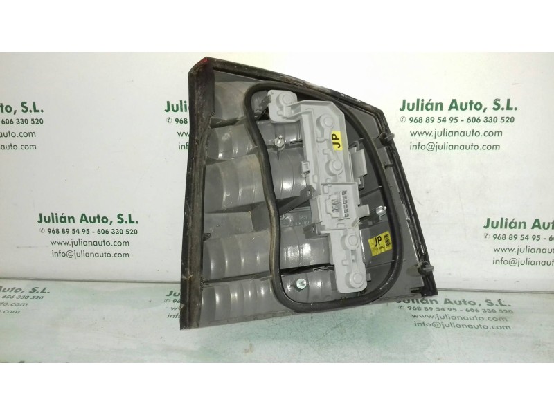 Recambio de piloto trasero izquierdo para opel vectra c berlina elegance referencia OEM IAM 13130643  