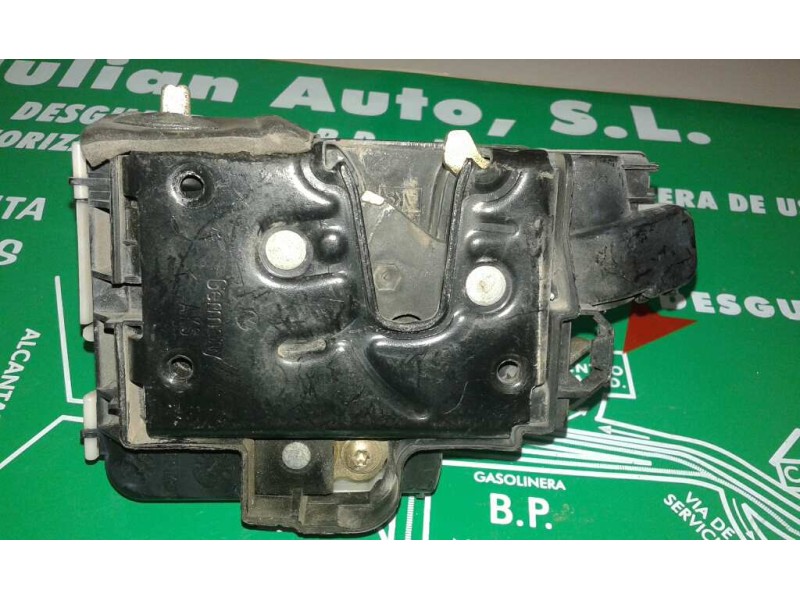 Recambio de cerradura puerta trasera derecha para volkswagen polo berlina (6n2) referencia OEM IAM 1HM862154A 6N4839016C 