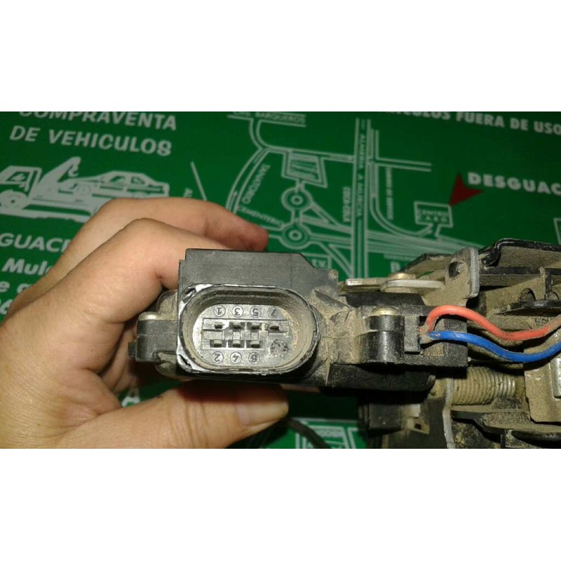 Recambio de cerradura puerta trasera derecha para audi a4 berlina (8e) referencia OEM IAM 8E0839016C 4+3 PINES NEGRO