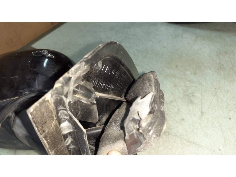 Recambio de retrovisor derecho para fiat stilo (192) 1.4 sting referencia OEM IAM 01704607600  ELECTRICO