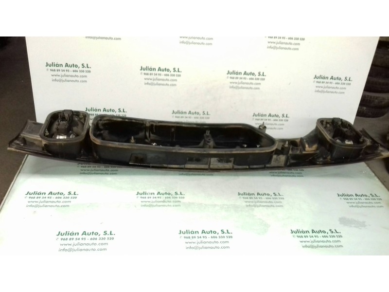 Recambio de piloto trasero central para renault laguna (b56) 2.2 d anade referencia OEM IAM 7711170346  