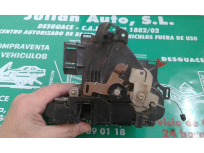 Recambio de cerradura puerta delantera izquierda para seat ibiza (6l1) referencia OEM IAM 3B1837016 2 PINES A3B1837016