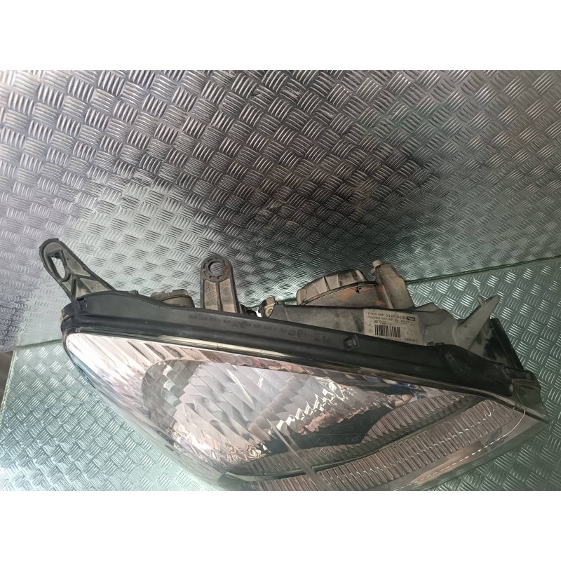 Recambio de faro derecho para citroen c5 berlina 2.0 hdi magic referencia OEM IAM 89005403 087922 VALEO