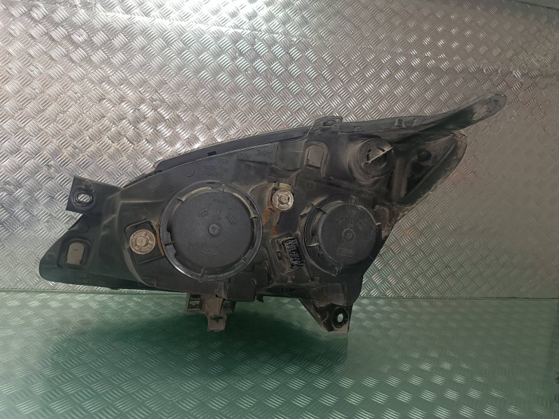 Recambio de faro derecho para citroen c5 berlina 2.0 hdi magic referencia OEM IAM 89005403 087922 VALEO