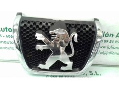 Recambio de rejilla delantera para peugeot partner (s2) combi plus referencia OEM IAM 9644759077  SOLO EMBLEMA