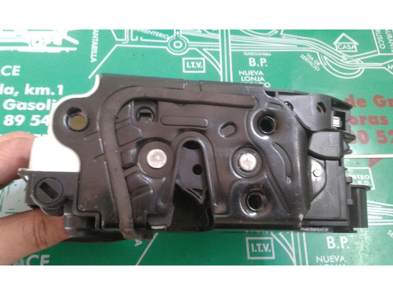 Recambio de cerradura puerta trasera derecha para seat leon (5f1) reference referencia OEM IAM 5K4839016Q 7 PINES NEGRO