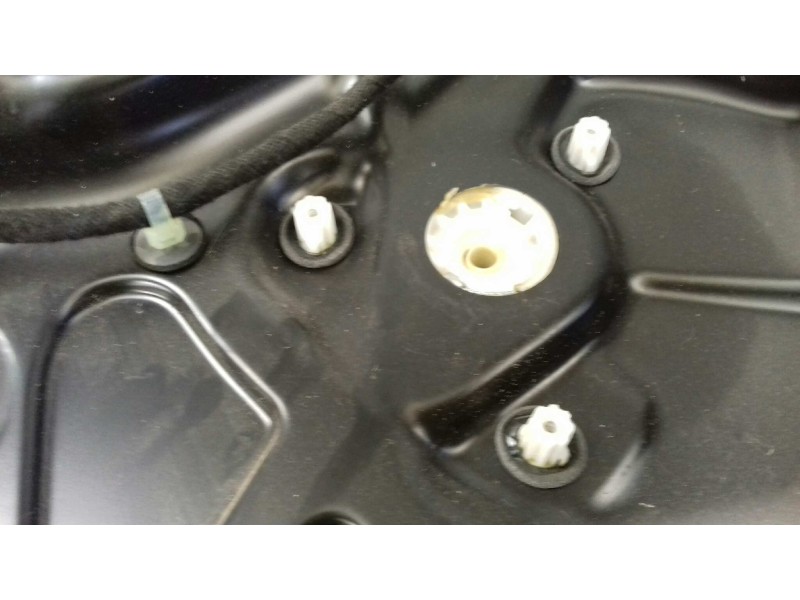 Recambio de elevalunas trasero izquierdo para volkswagen passat berlina (3c2) advance referencia OEM IAM 0649218978  ELECTRICO Recambio de elevalunas trasero izquierdo para volkswagen passat berlina (3c2) advance referencia OEM IAM 0649218978  ELECTRICO