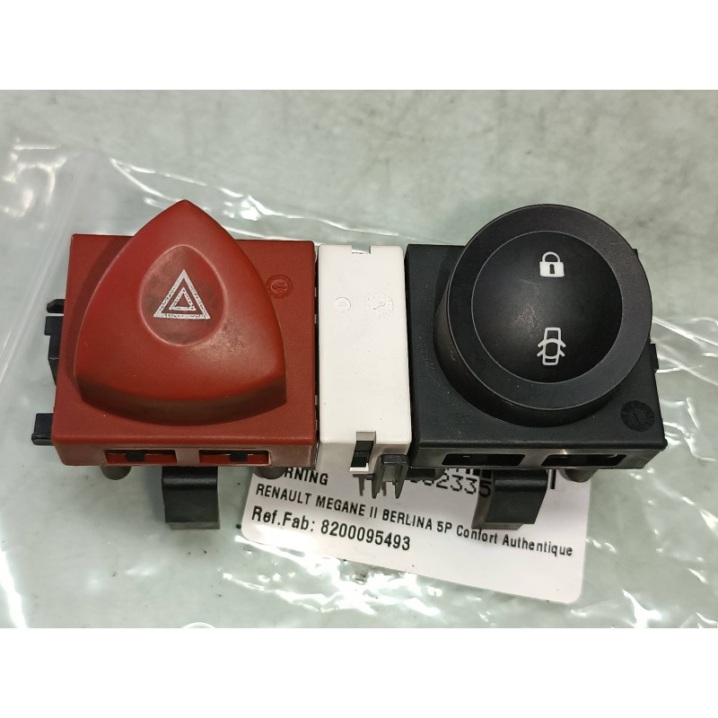 Recambio de warning para renault megane ii berlina 5p confort authentique referencia OEM IAM 8200095493 8200109723 88040001