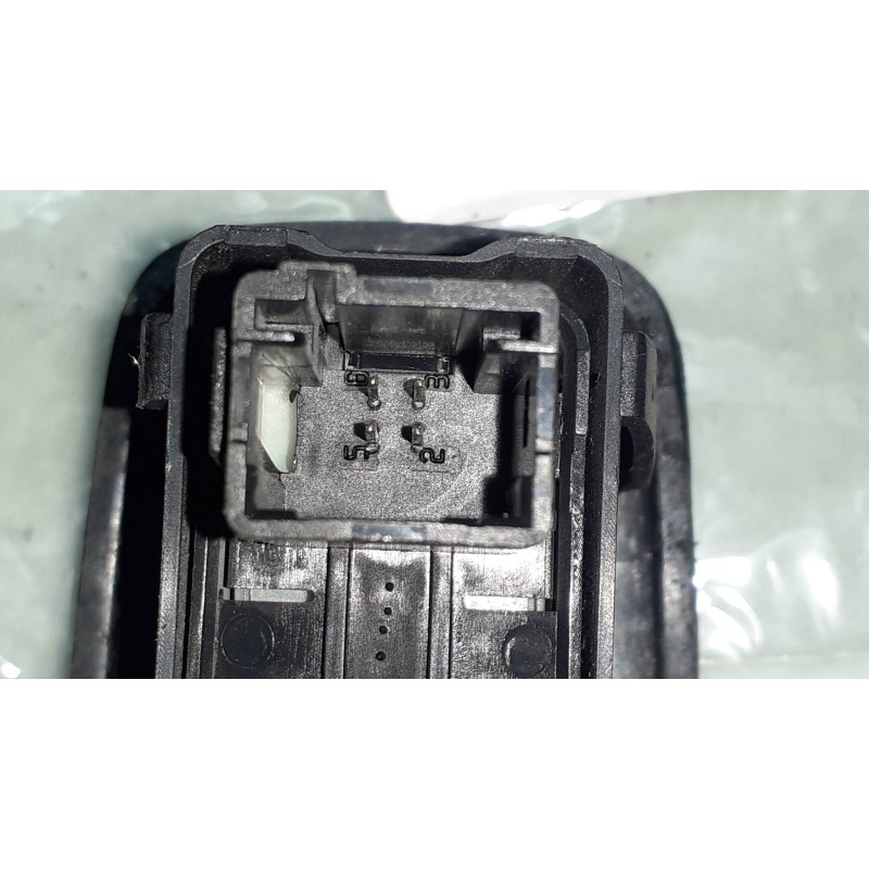 Recambio de mando elevalunas trasero izquierdo para peugeot 207 xs referencia OEM IAM 96548603 VALEO CONECTOR 4 PINES