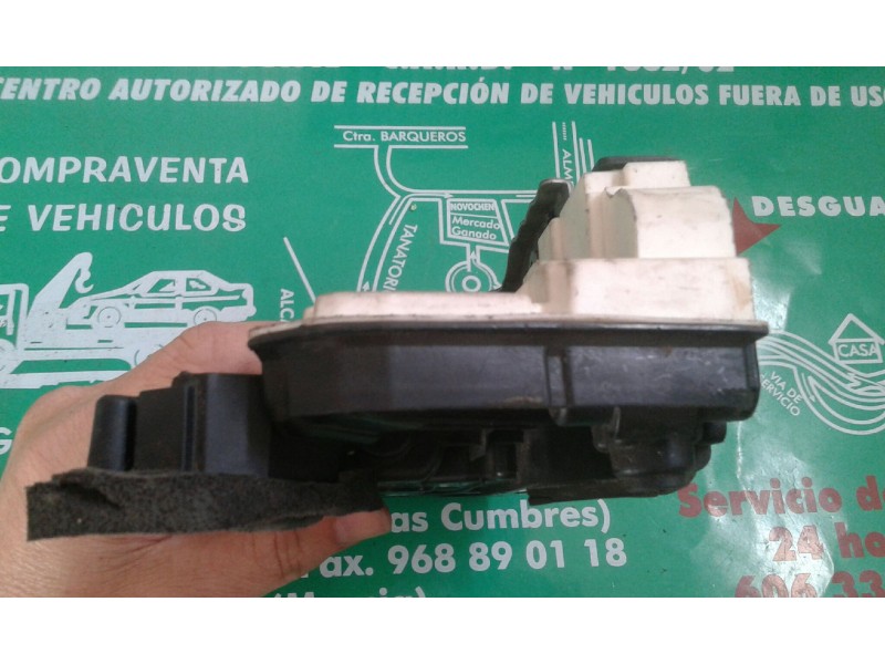 Recambio de cerradura puerta trasera derecha para seat leon (5f1) reference referencia OEM IAM 5K4839016Q 7 PINES NEGRO