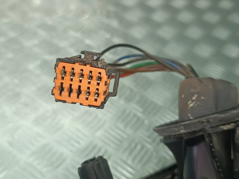 Recambio de retrovisor derecho para peugeot 206 berlina xs clim referencia OEM IAM 6475000  ELECTRICO