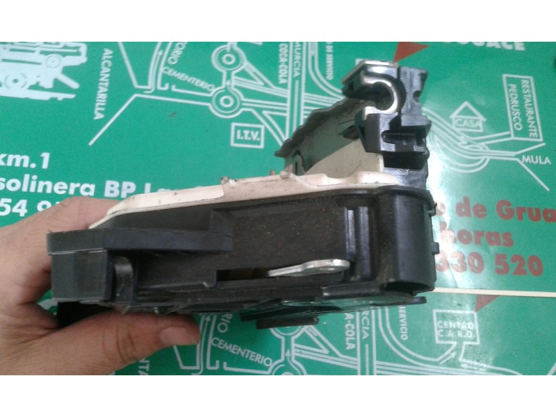 Recambio de cerradura puerta trasera izquierda para seat leon (5f1) reference referencia OEM IAM 5K4839015Q 7 PINES NEGRO