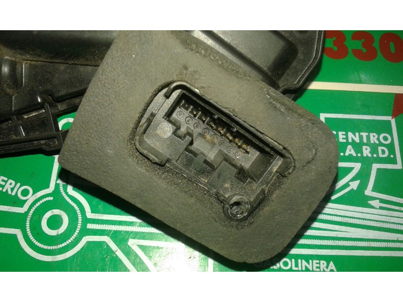 Recambio de cerradura puerta trasera izquierda para seat leon (5f1) reference referencia OEM IAM 5K4839015Q 7 PINES NEGRO