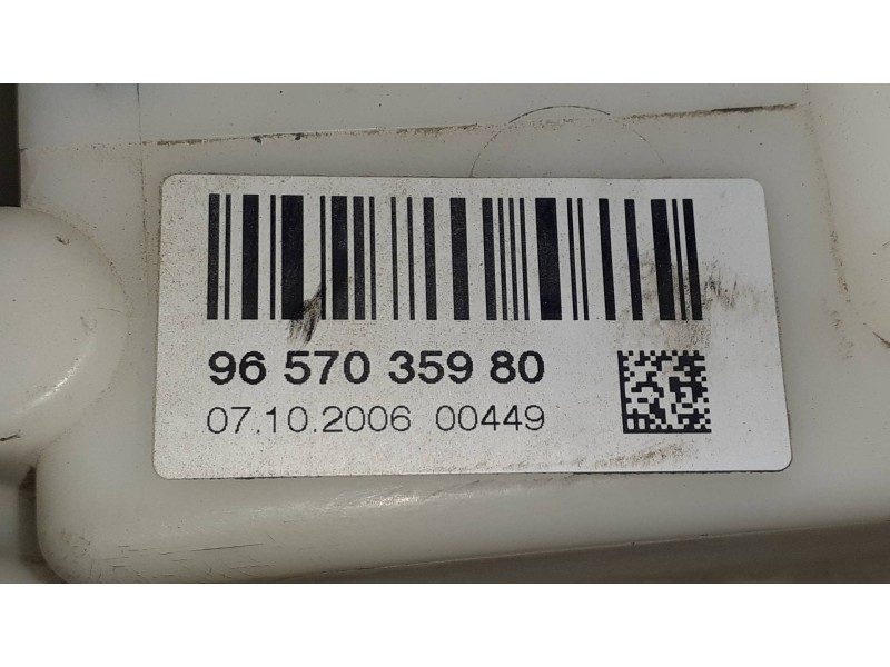 Recambio de bomba combustible para peugeot 207 xs referencia OEM IAM 9657035980 CONECTOR 4 PINES AFORADOR