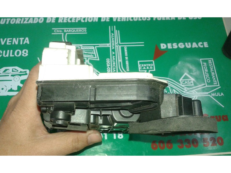 Recambio de cerradura puerta trasera izquierda para seat leon (5f1) reference referencia OEM IAM 5K4839015Q 7 PINES NEGRO